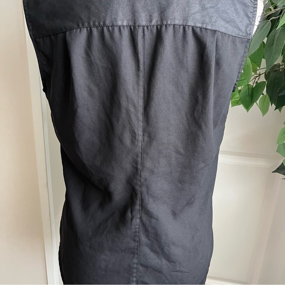 Trouvé Sleeveless Boxy V-Neck Button Down Top Black Sz XS - Picture 12 of 15